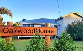 Oakwood House - Spacious 5Br Retreat With Private Bbq - Wild Wood Park Retreat